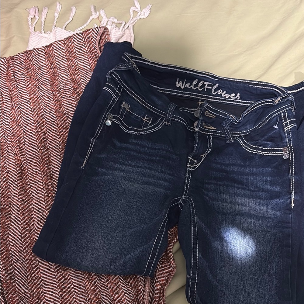 Wallflower Blue Ankle Cropped Jeans with Stretch
